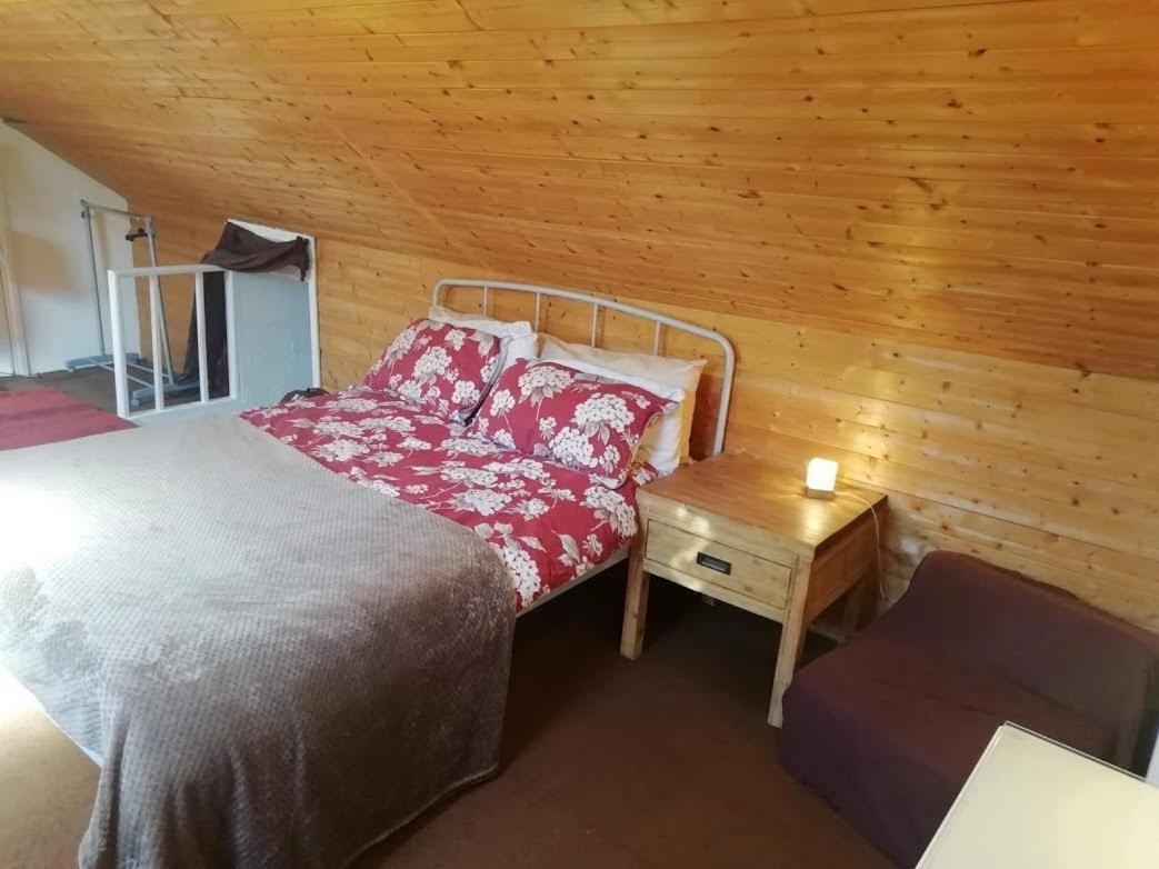Cozy Loft In Bushey, 20 Mins By Train To Euston London 아파트 외부 사진
