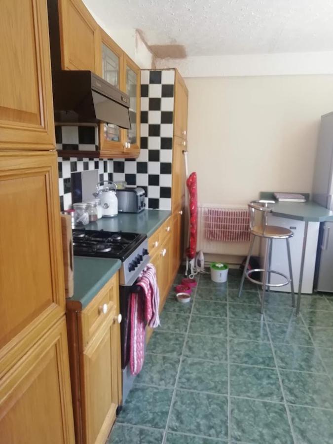 Cozy Loft In Bushey, 20 Mins By Train To Euston London 아파트 외부 사진